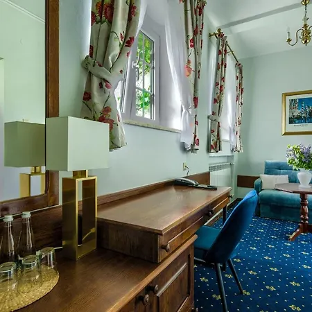 Otel Folwark & Kadyny