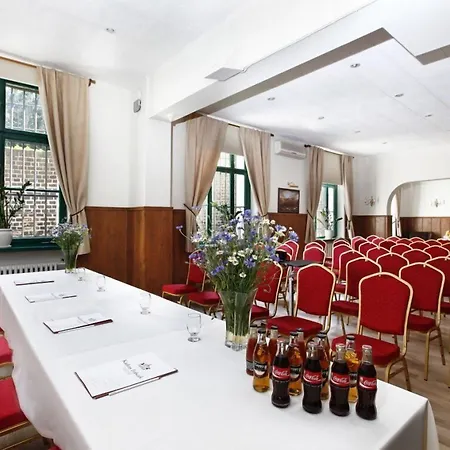 Folwark & Отель 3*