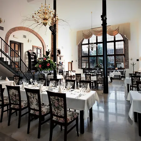 Folwark & Otel Kadyny