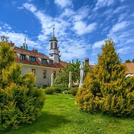 Folwark & Hotel Kadyny